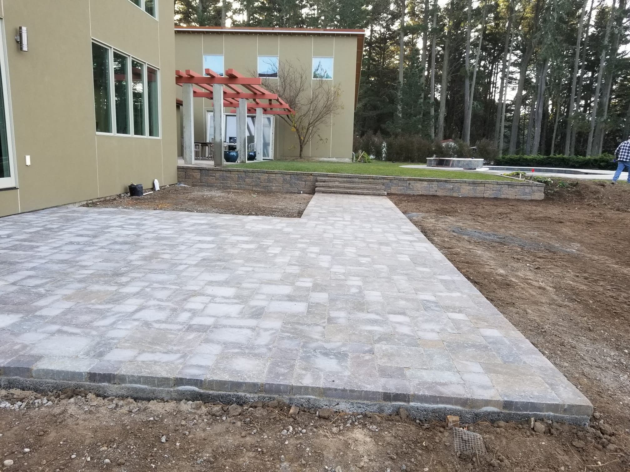 Burlingame front-yard paver walkway and steps leading to a classic Peninsula home